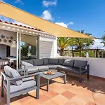 Seaview Villa *